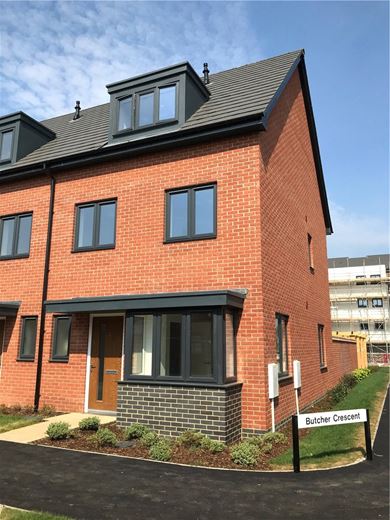 3 bedroom house, Butcher Crescent, Glebe Farm MK17