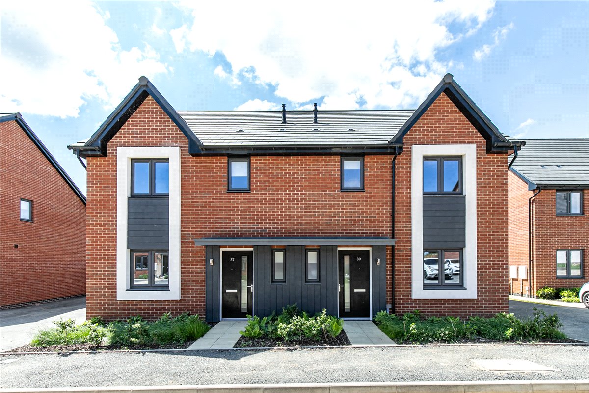 3 bedroom house, Rye Crescent, Curbridge OX29