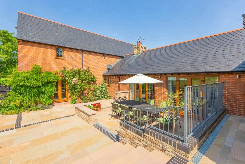 5 bedroom house, Manor Road, Wantage OX12 - Available