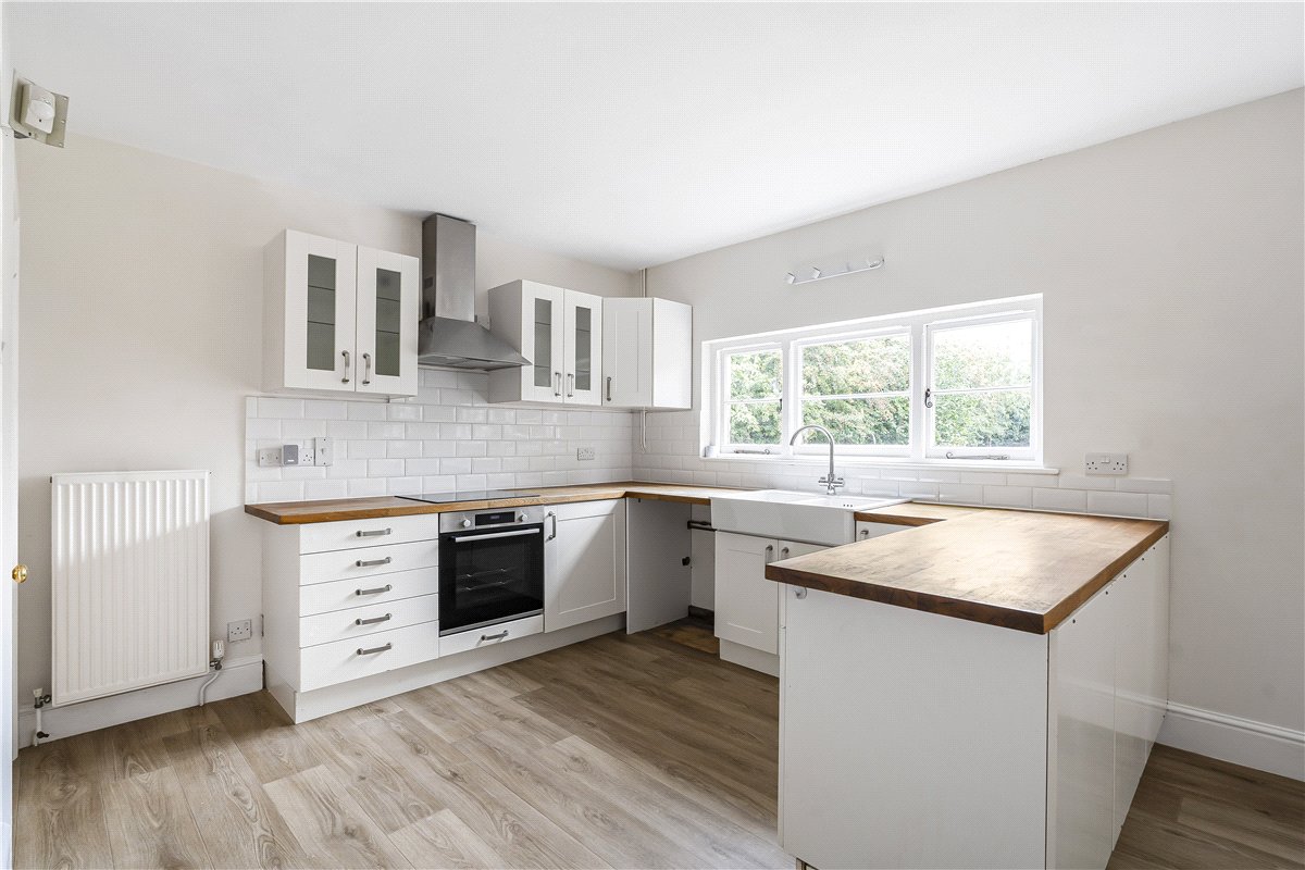 4 bedroom house, Manor Cottages, Lower Thorpe Mandeville OX17 - Available