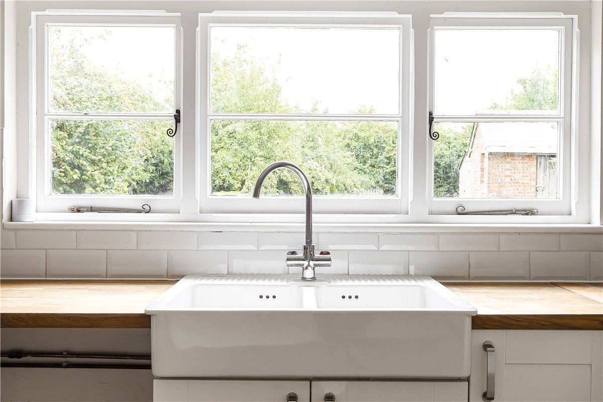 4 bedroom house, Manor Cottages, Lower Thorpe Mandeville OX17 - Available