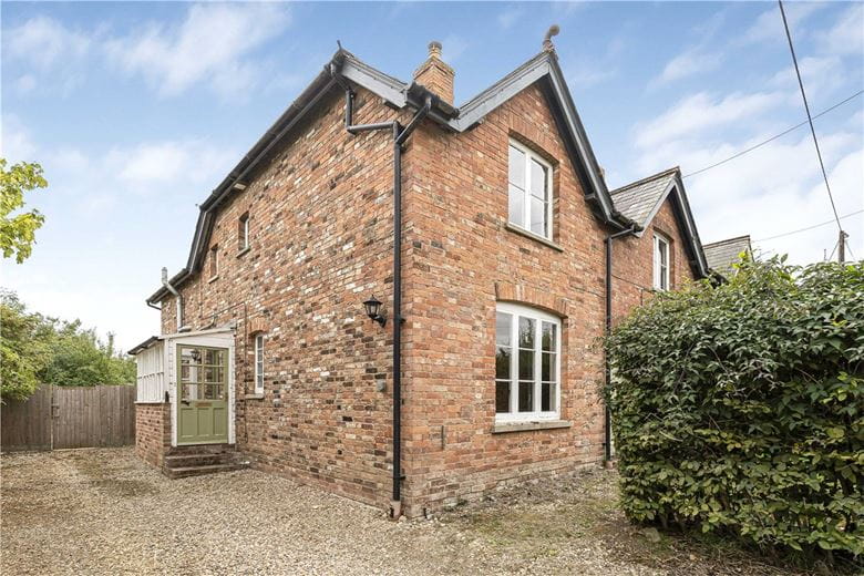 4 bedroom house, Manor Cottages, Lower Thorpe Mandeville OX17 - Available