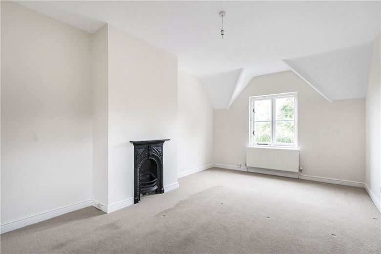 4 bedroom house, Manor Cottages, Lower Thorpe Mandeville OX17 - Available