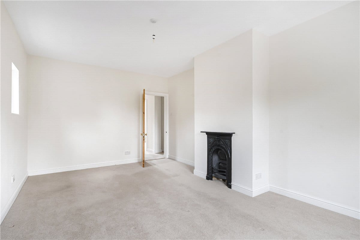 4 bedroom house, Manor Cottages, Lower Thorpe Mandeville OX17 - Available