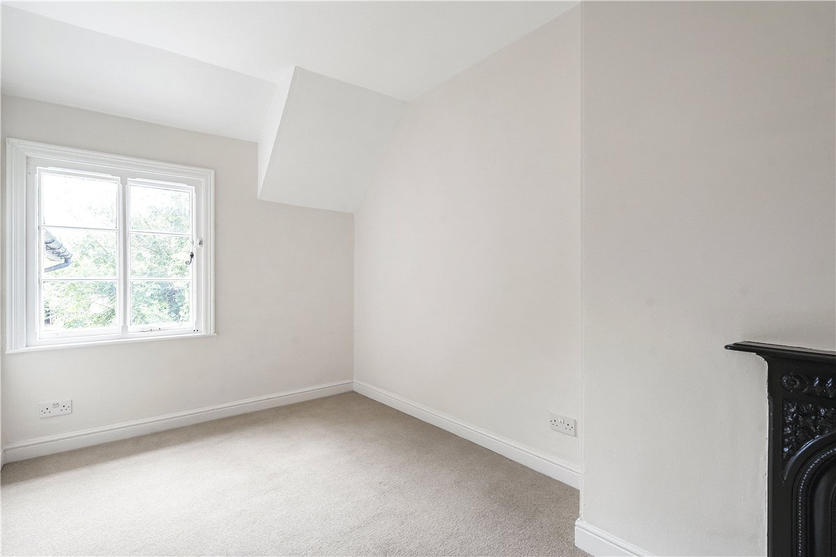 4 bedroom house, Manor Cottages, Lower Thorpe Mandeville OX17 - Available