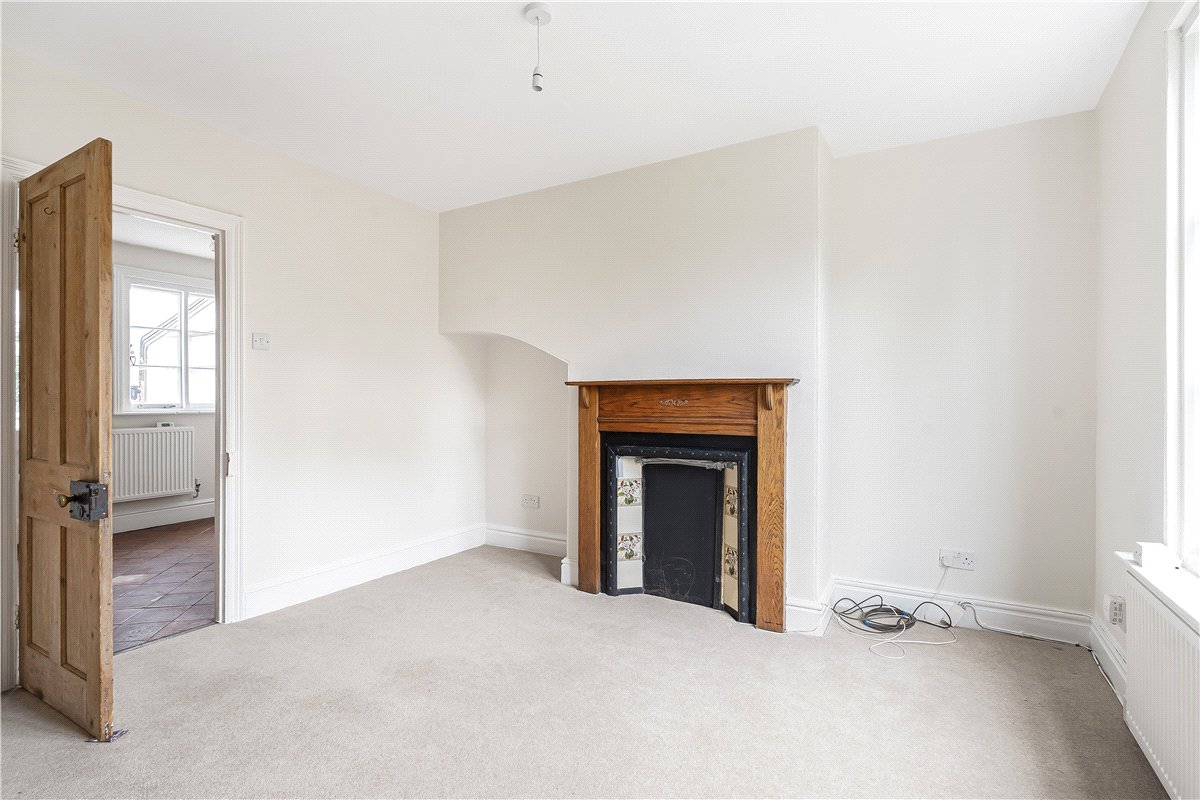 4 bedroom house, Manor Cottages, Lower Thorpe Mandeville OX17 - Available