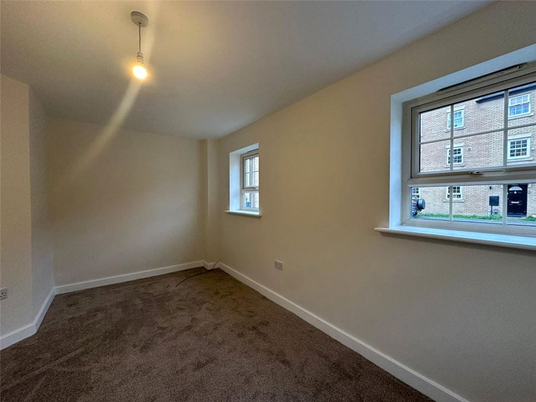 2 bedroom house, Comelybank Drive, Mexborough S64 - Available