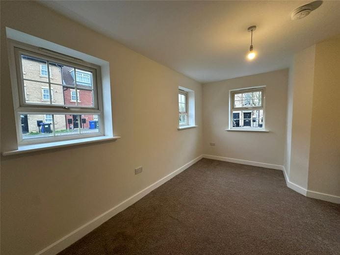 2 bedroom house, Comelybank Drive, Mexborough S64 - Available