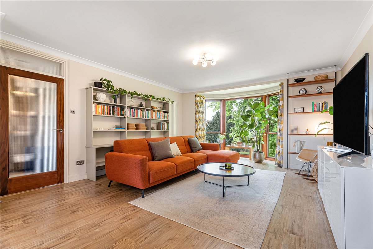 2 bedroom flat, Hartley Court, Woodstock Road OX2 - Let Agreed