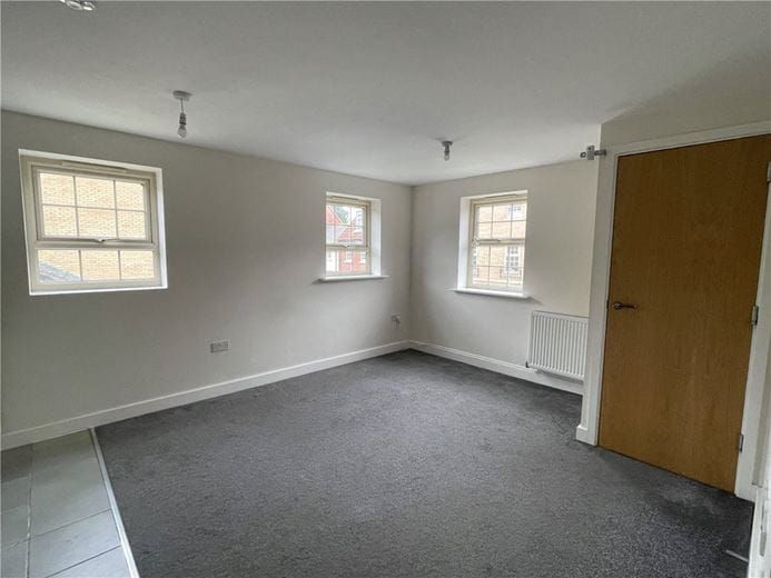 2 bedroom house, Comelybank Drive, Mexborough S64 - Available