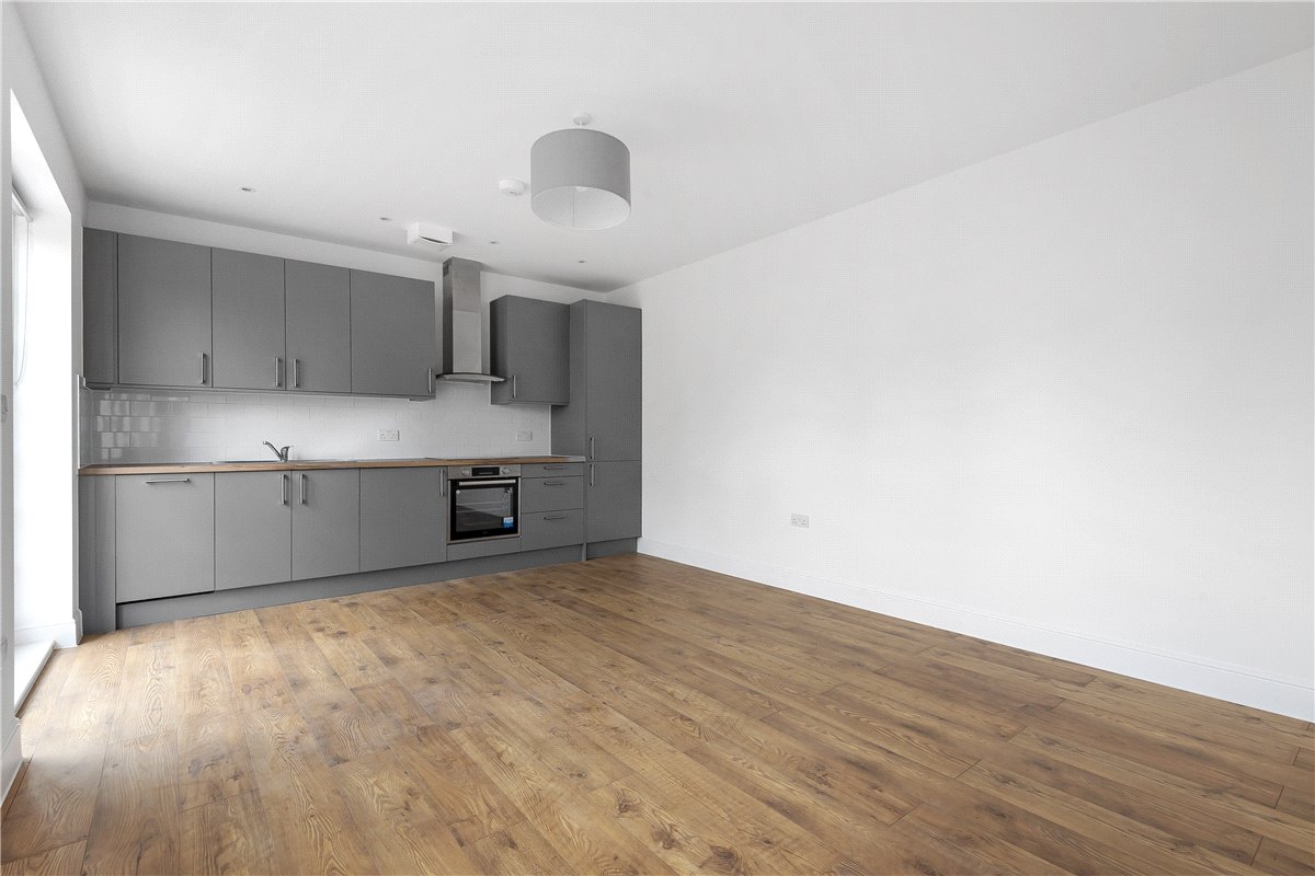 1 bedroom flat, Kingsley Road, Northampton NN2