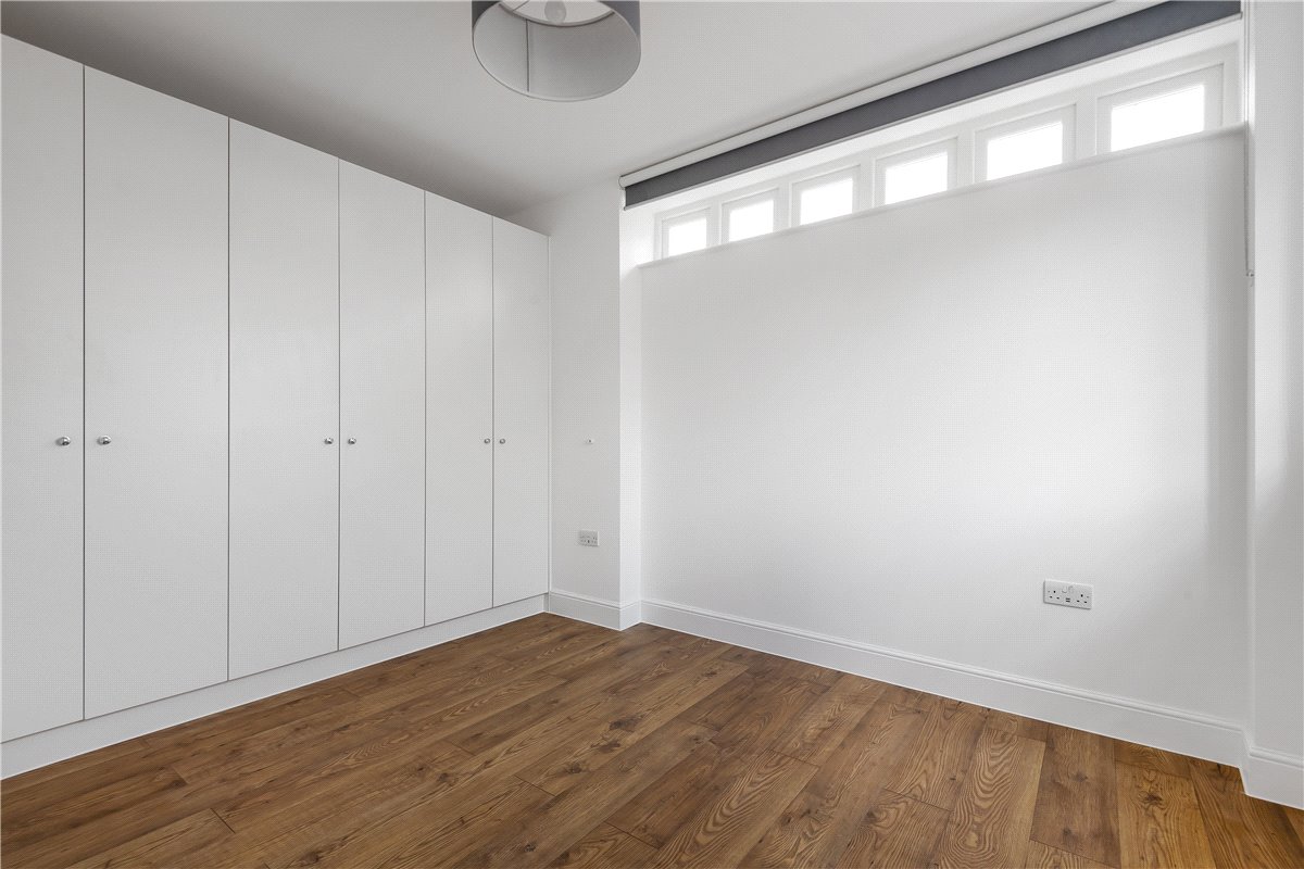 1 bedroom flat, Kingsley Road, Northampton NN2