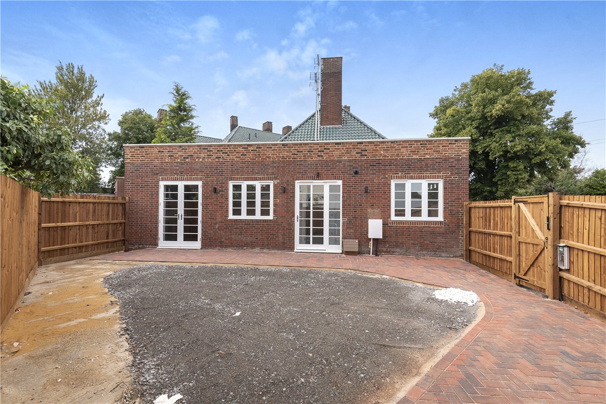 1 bedroom flat, Kingsley Road, Northampton NN2