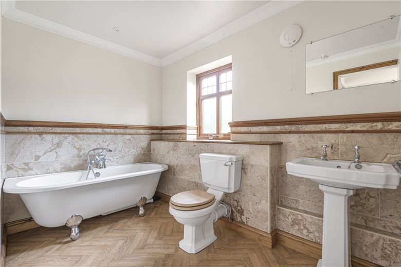 7 bedroom house, Leicester Road, New Packington LE65 - Let Agreed