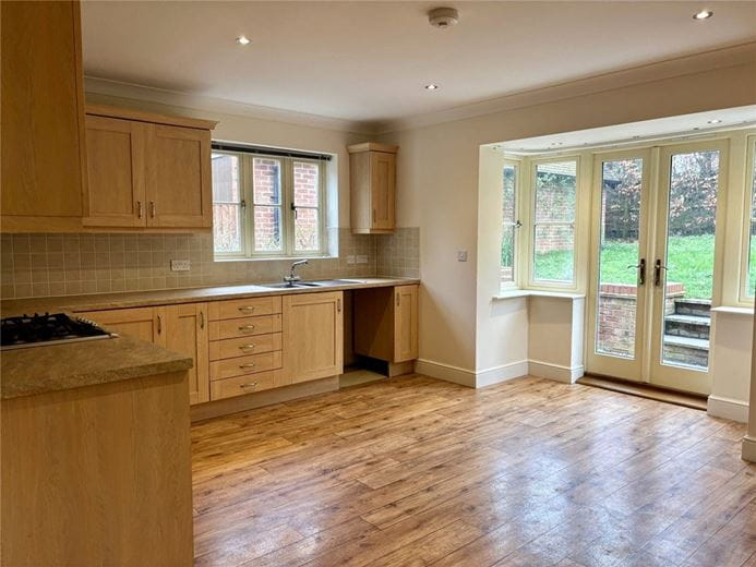 5 bedroom house, High Street, Long Wittenham OX14 - Available