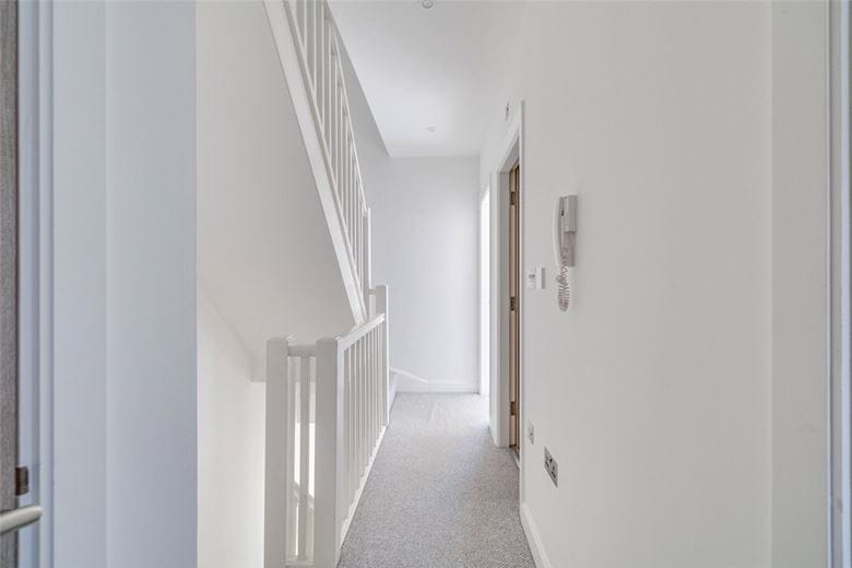 3 bedroom house, Harlow Gardens, Kingston upon Thames KT1 - Let Agreed