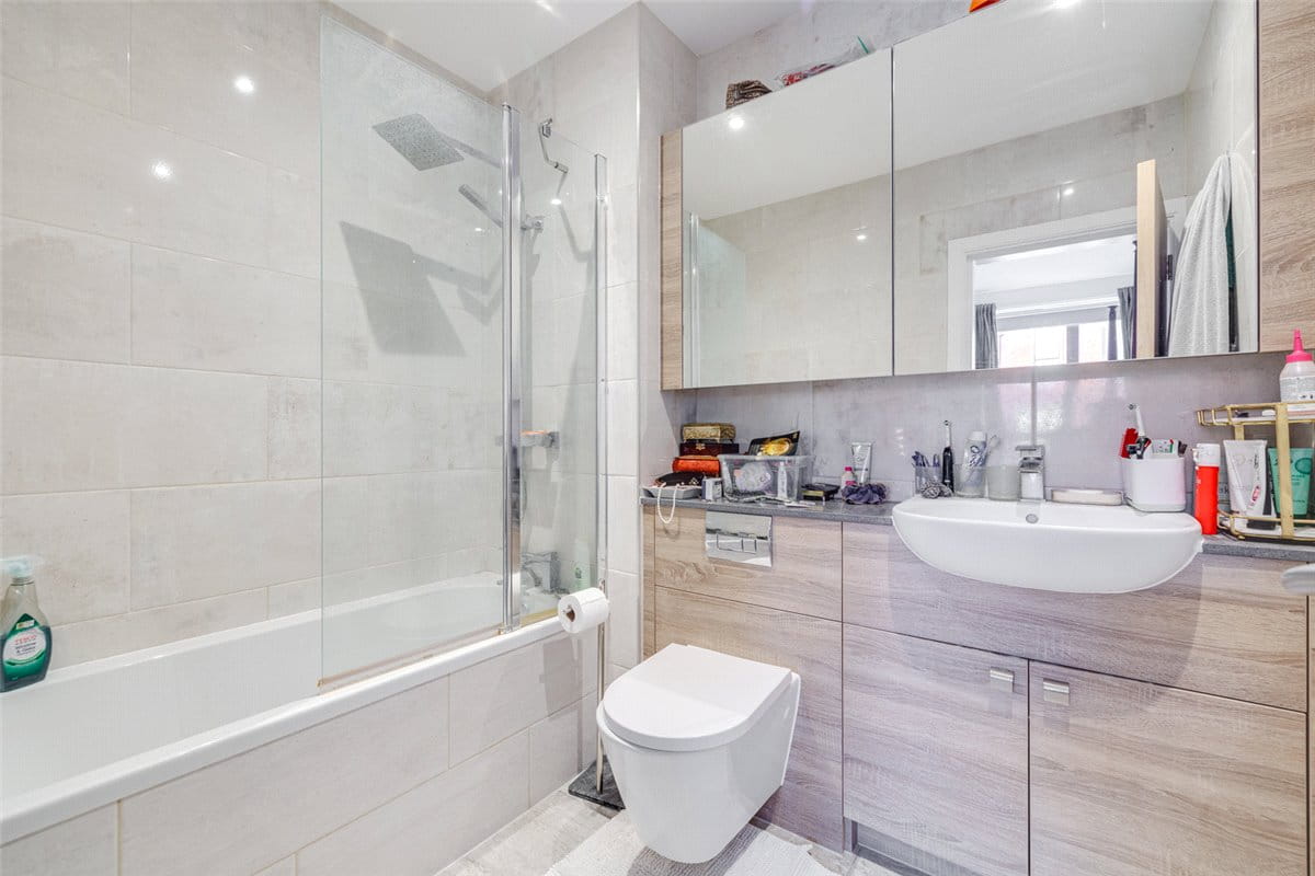 4 bedroom house, Lower Marsh Lane, Kingston upon Thames KT1 - Let Agreed