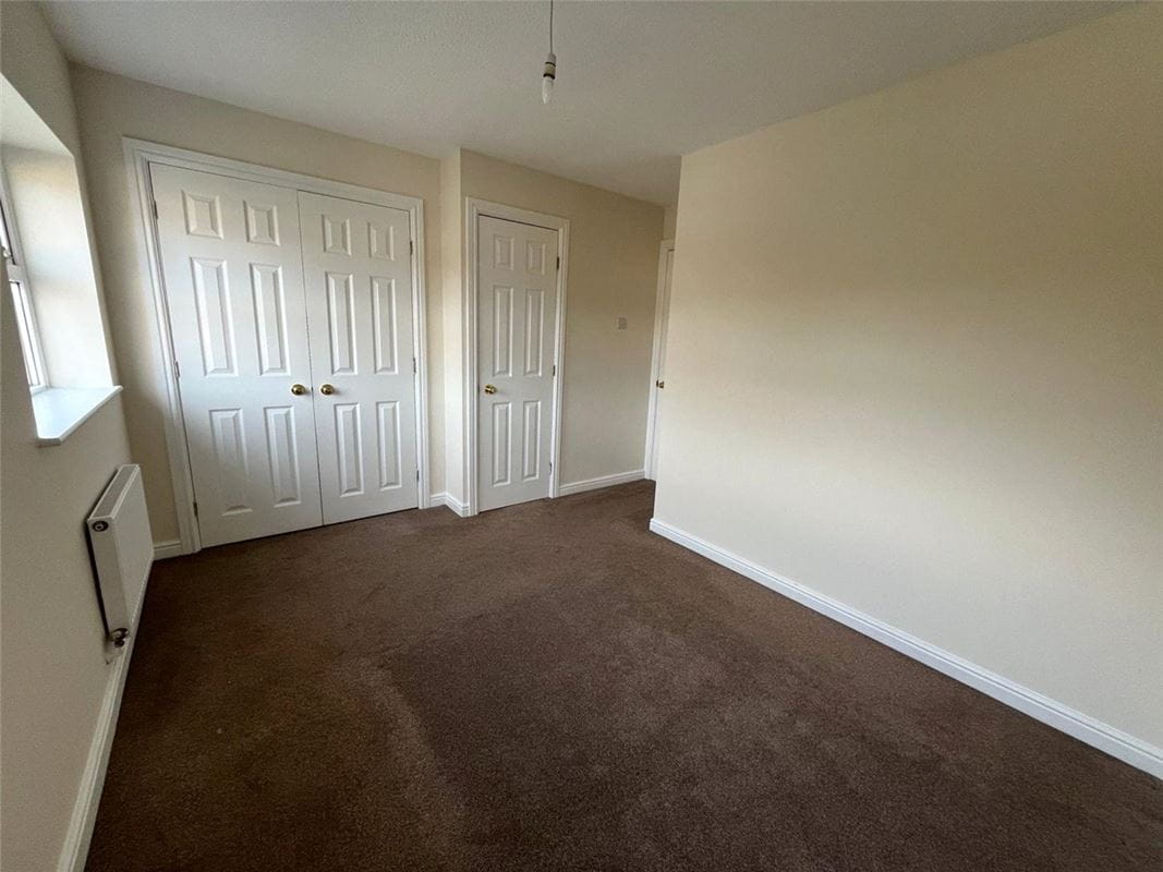 3 bedroom house, Sherbourne Avenue, Bramley S66 - Available