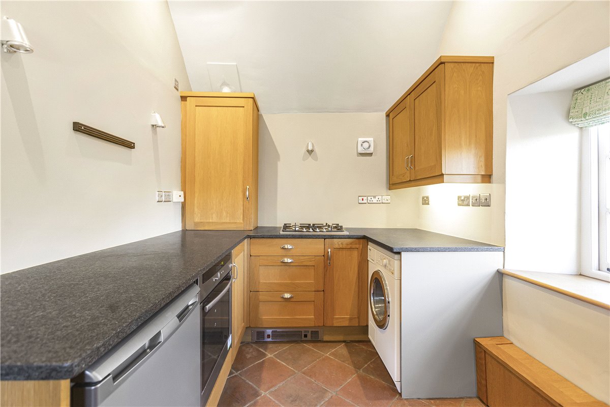 2 bedroom cottage, Ball Lane, Tackley OX5