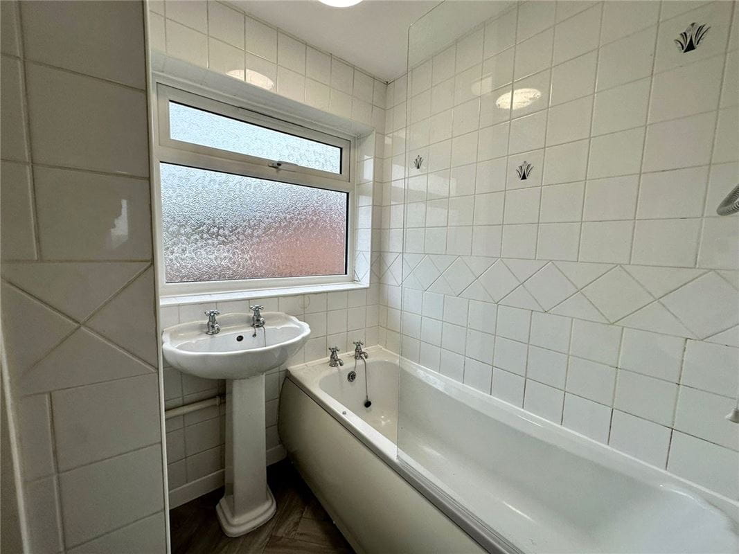 3 bedroom house, Mallory Drive, Mexborough S64 - Let Agreed