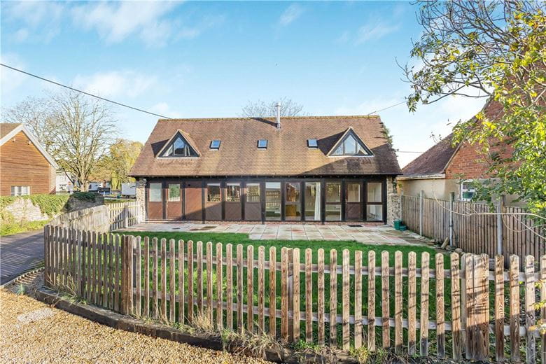 2 bedroom house, Mill Road, Marcham OX13 - Let Agreed