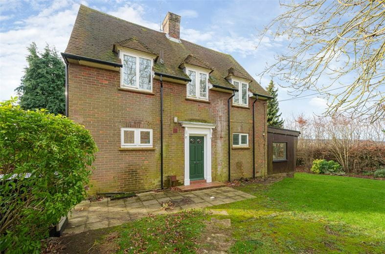 3 bedroom house, Rocky Lane, Wendover HP22 - Available