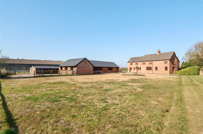 5 bedroom house, Chorlton Lane, Chorlton CW2 - Let Agreed
