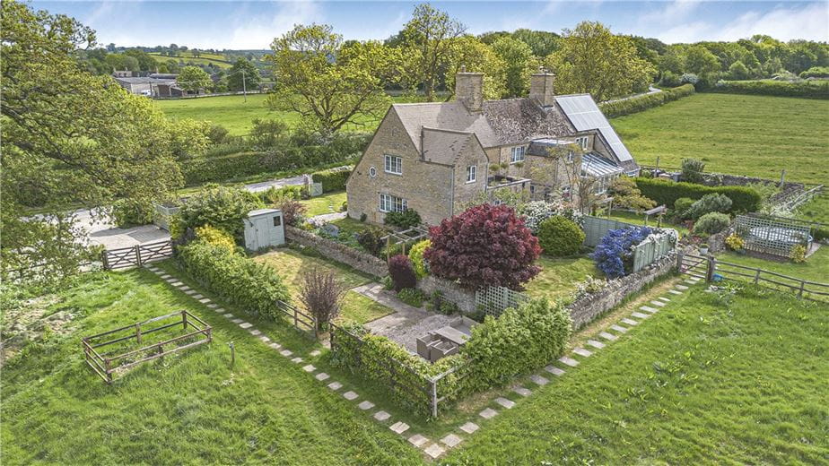 3 bedroom house, Chastleton, Moreton-in-Marsh GL56 - Let Agreed