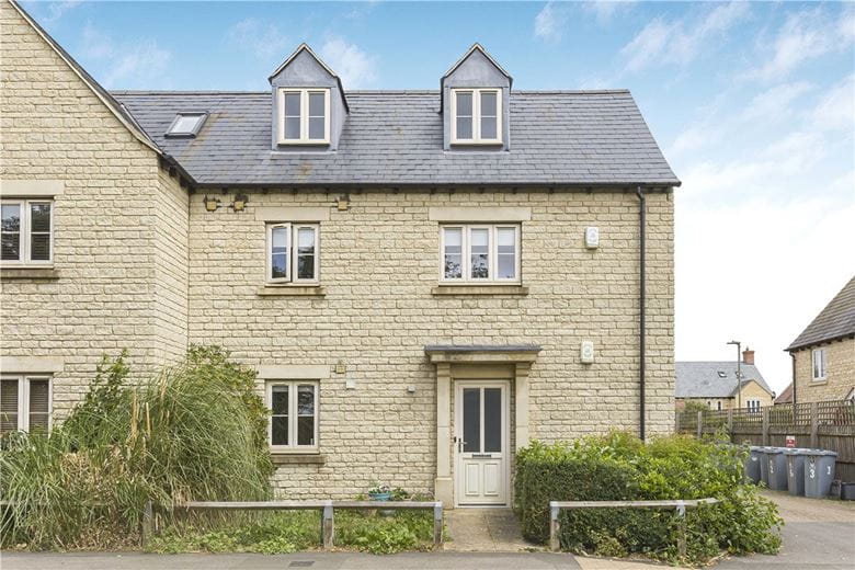 2 bedroom flat, Shipton Road, Woodstock OX20 - Let Agreed