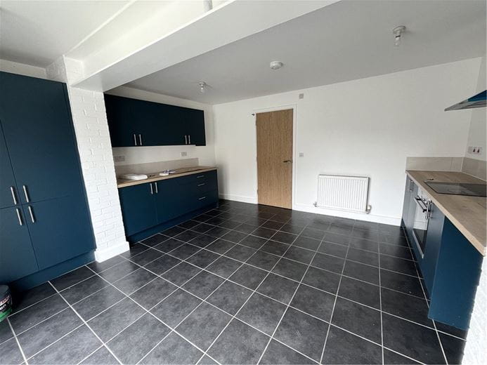 5 bedroom house, Comelybank Drive, Mexborough S64 - Available