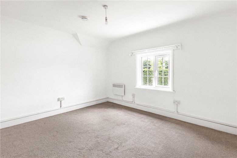3 bedroom house, Ockendon Road, Upminster RM14 - Available
