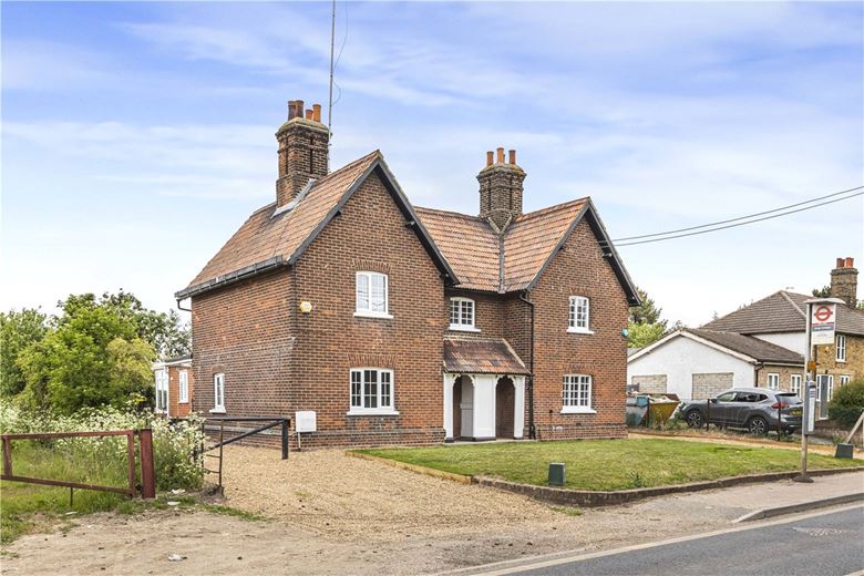 3 bedroom house, Ockendon Road, Upminster RM14 - Available