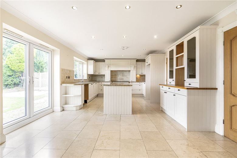 5 bedroom house, Towers Lane, Crofton WF4 - Available