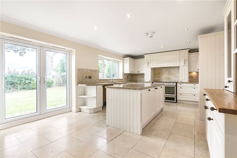 5 bedroom house, Towers Lane, Crofton WF4 - Available