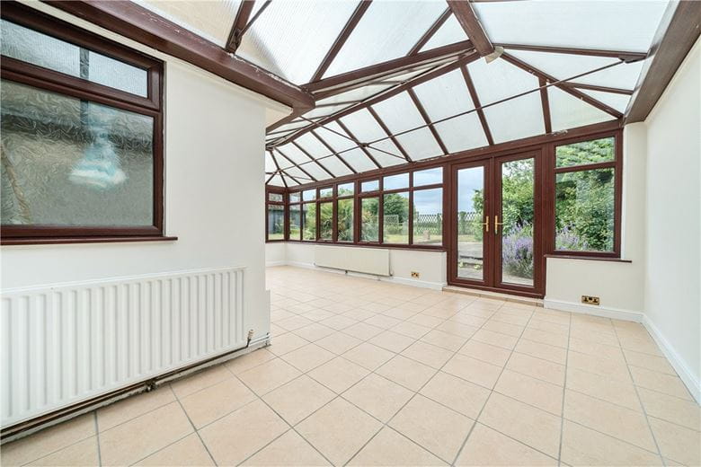3 bedroom house, Thong Lane, Shorne DA12 - Available