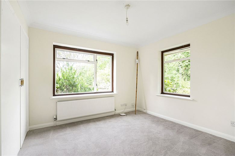 6 bedroom bungalow, Nash Lee Lane, Wendover HP22 - Available