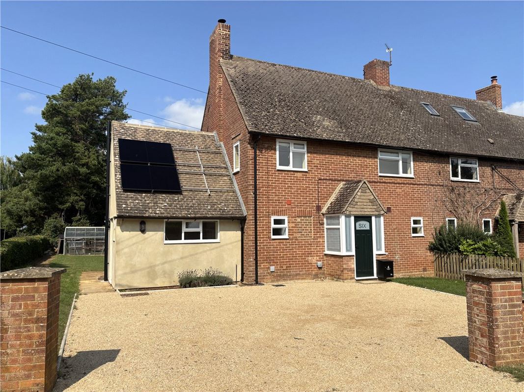 3 bedroom house, Duns Tew Road, Hempton OX15 - Let Agreed