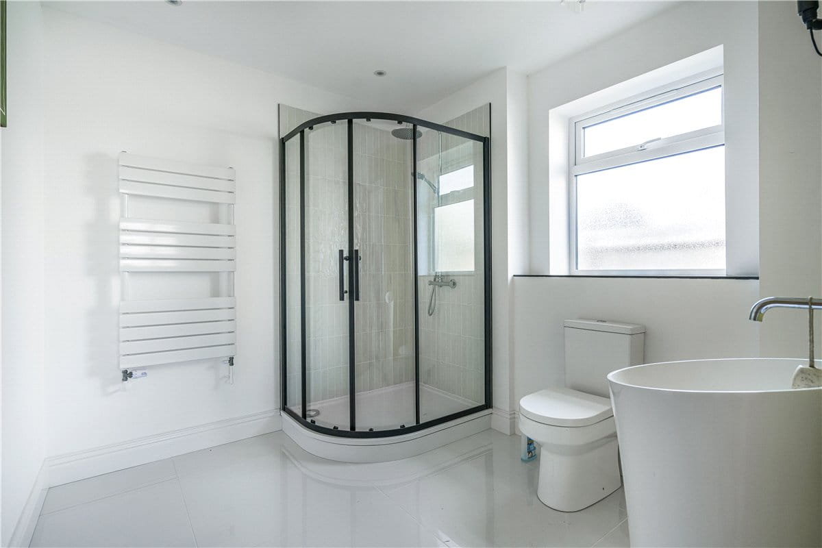 4 bedroom house, New Road, Dinton HP17 - Available