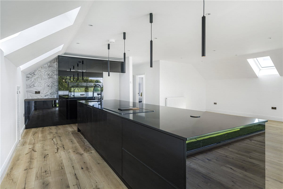 4 bedroom house, New Road, Dinton HP17 - Available