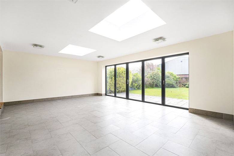 5 bedroom house, Shaw Lane, Kings Bromley DE13 - Let Agreed