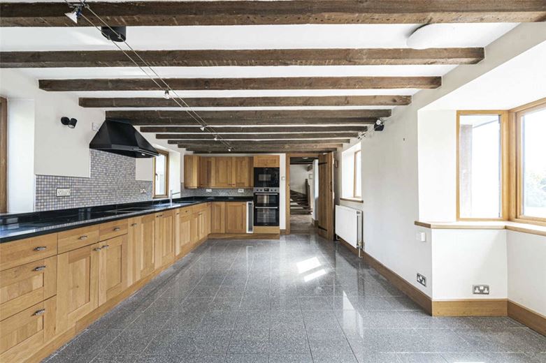 5 bedroom house, Shaw Lane, Kings Bromley DE13 - Let Agreed