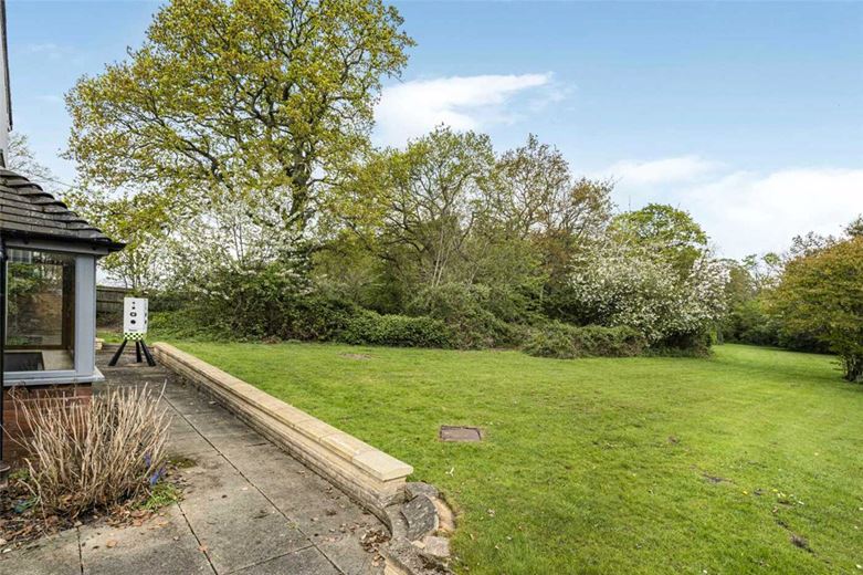 5 bedroom house, Shaw Lane, Kings Bromley DE13 - Let Agreed