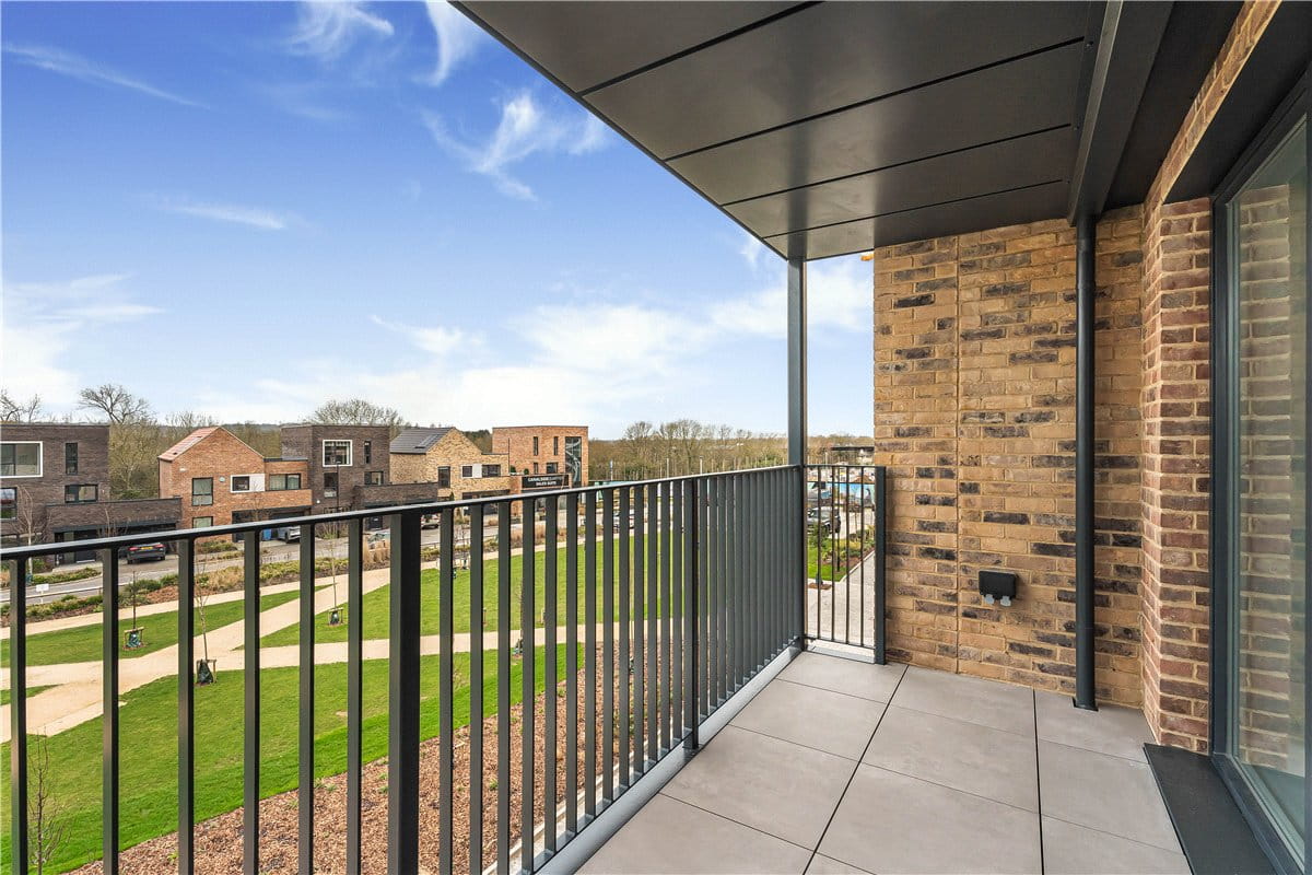 2 bedroom flat, 8 Shillingford House, Munda Way OX2 - Available