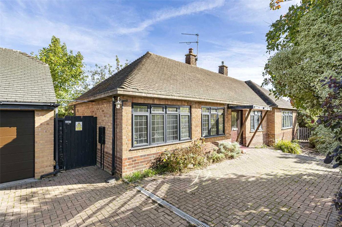 3 bedroom bungalow, Hodgetts Lane, Burton Green CV8 - Available