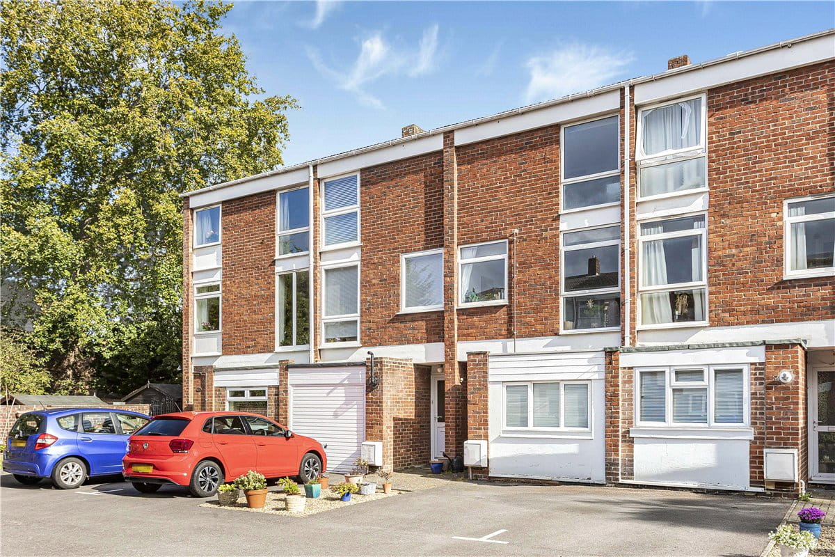 2 bedroom flat, Harefields, Oxford OX2 - Let Agreed