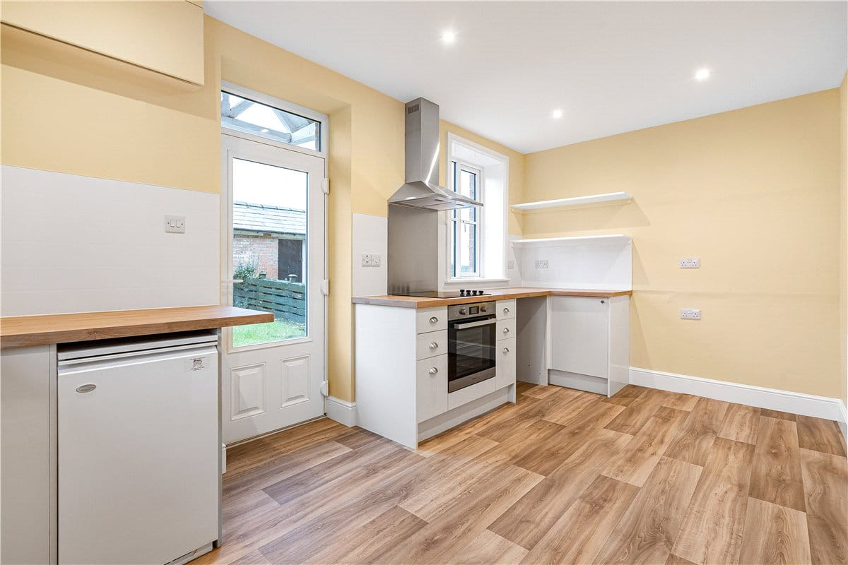 2 bedroom house, Manor Farm Cottages, Ardley Road OX25 - Available