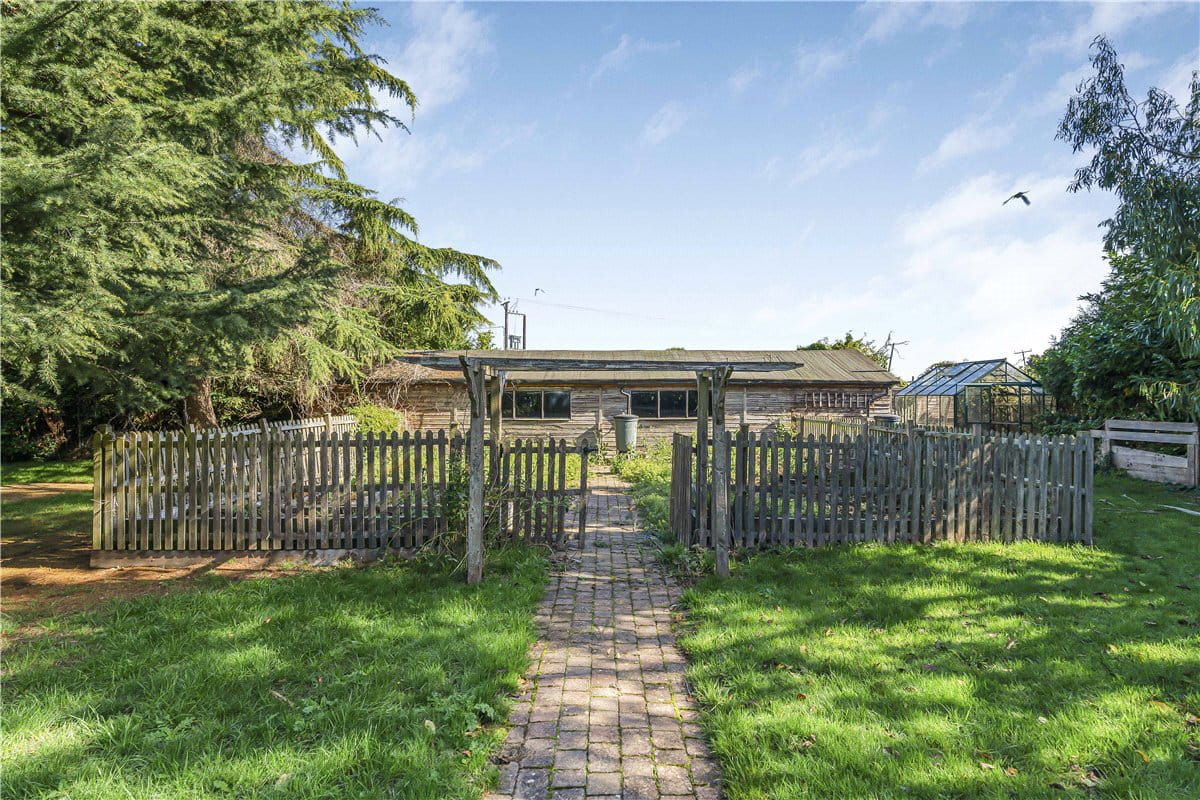 5 bedroom house, Darnford Lane, Lichfield WS14 - Available