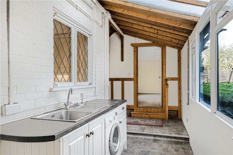 2 bedroom cottage, Great Hampden, Great Missenden HP16 - Available