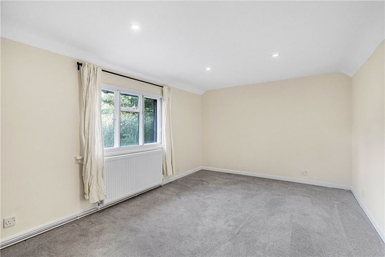 2 bedroom cottage, Great Hampden, Great Missenden HP16 - Available