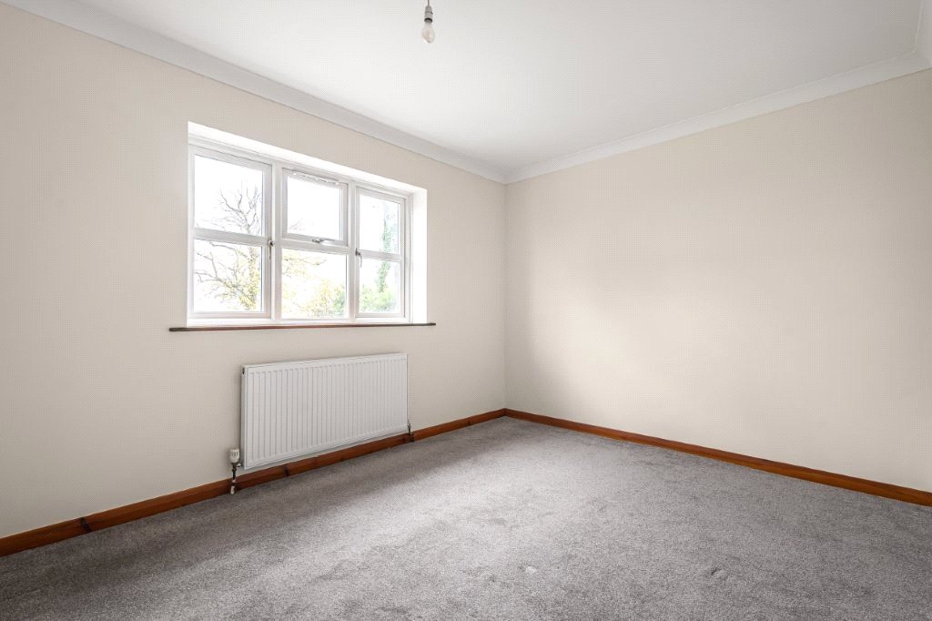 3 bedroom bungalow, Woodthorpe Road, Shuttlewood S44 - Under Offer